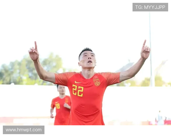 中国足球队全力备战亚洲杯 主教练力求突破带领球队走向新辉煌