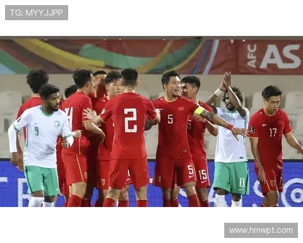 国家队逆转取胜点燃球迷激情赛事高潮迭起引发热议全场瞬间沸腾了