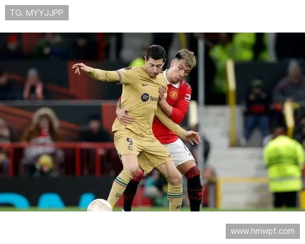 国际足坛震荡 曼联与巴萨激战引发球迷热议 新赛季豪门对决再掀高潮