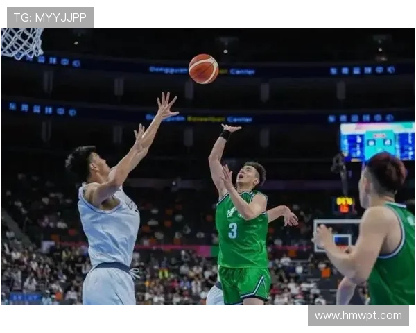 中国男篮强势逆袭击败澳大利亚 决胜局展现顽强拼搏精神 中国男篮强势逆袭击败澳大利亚 决胜局展现顽强拼搏精神